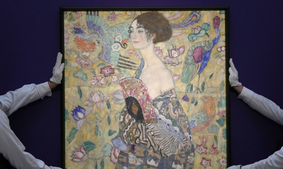 Gustavo Klimto darbas „Dama su vėduokle“