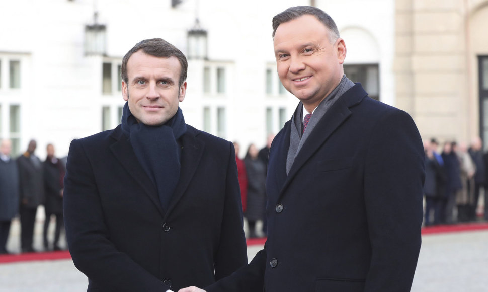 Emmanuelis Macronas ir Andrzejus Duda