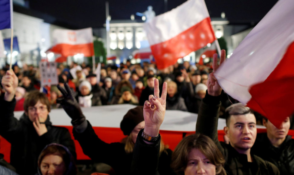 Protestas prieš teismų reformas Lenkijoje