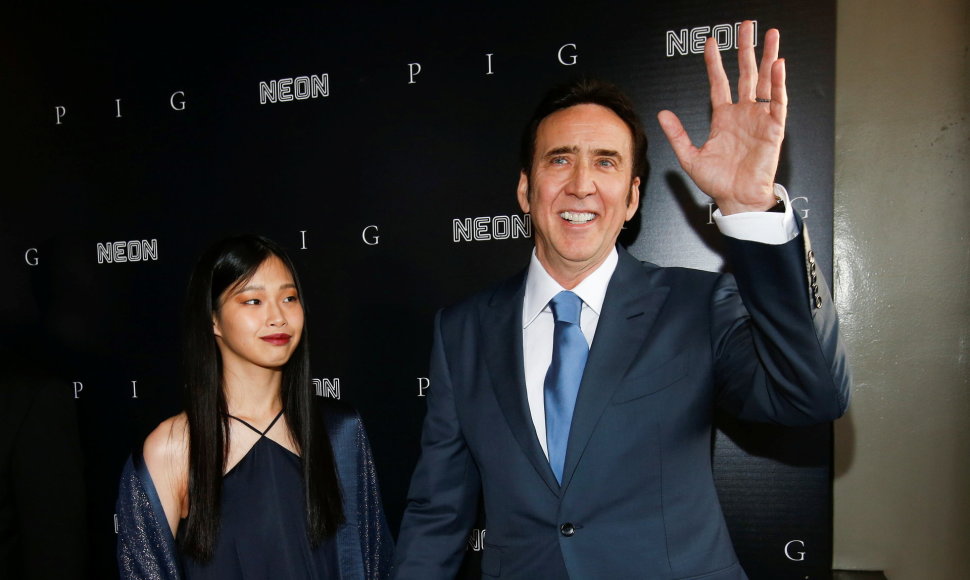 Nicolas Cage'as ir Rika Shibata