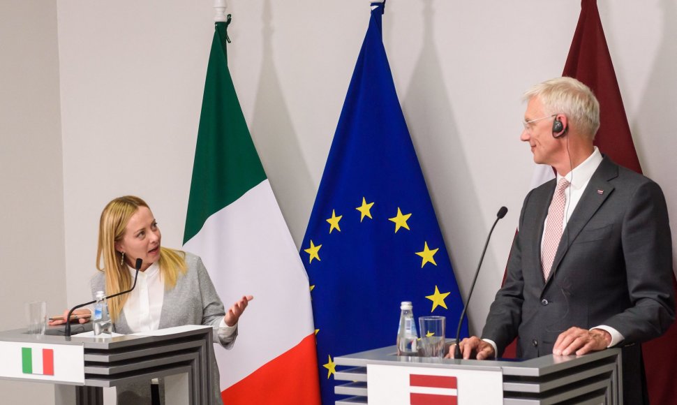 Italijos premjerė Giorgia Meloni ir Latvijos ministras pirmininkas Krišjanis Karinis
