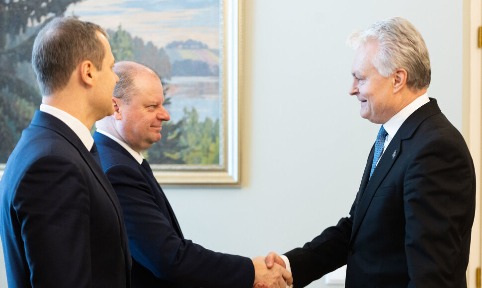 Saulius Skvernelis, Gitanas Nausėda