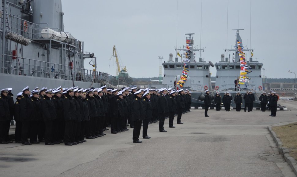 Karinių  jūrų pajėgų karių rikiuotė