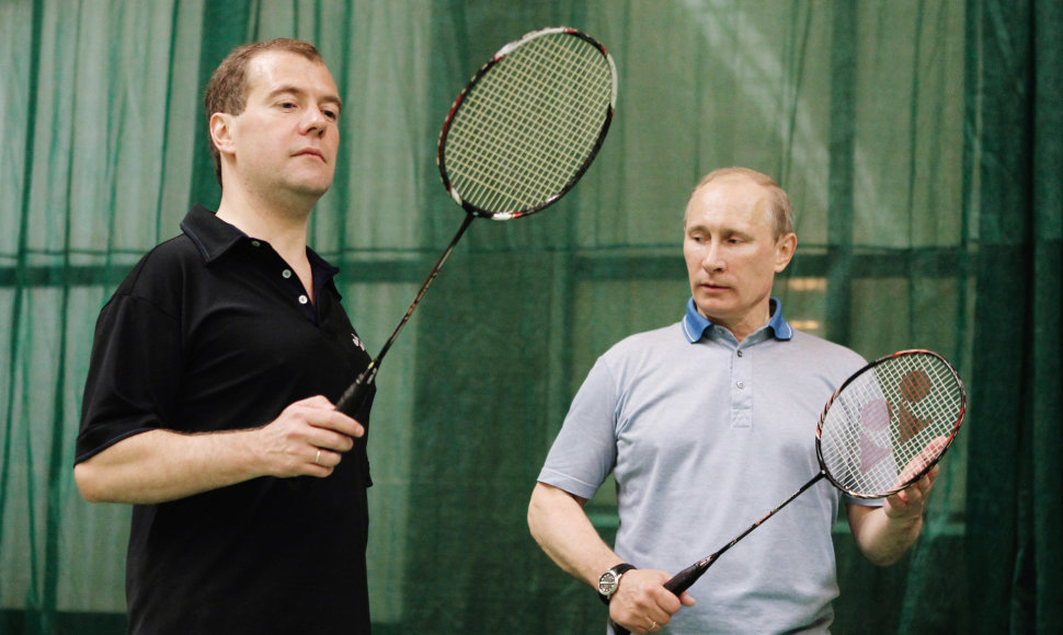Dmitrijus Medvedevas ir Vladimiras Putinas 2011-siais