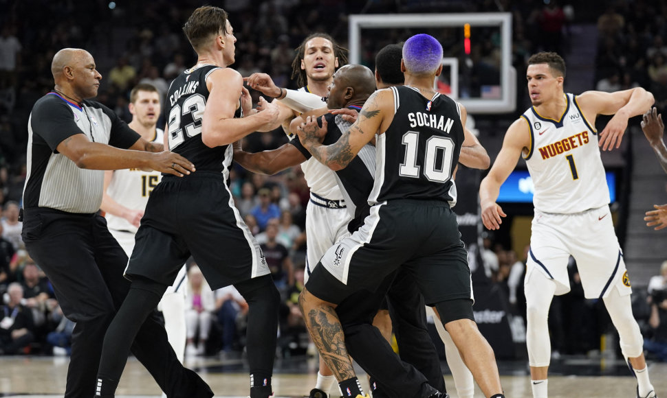 Konfliktas „Nuggets“ ir „Spurs“ rungtynėse