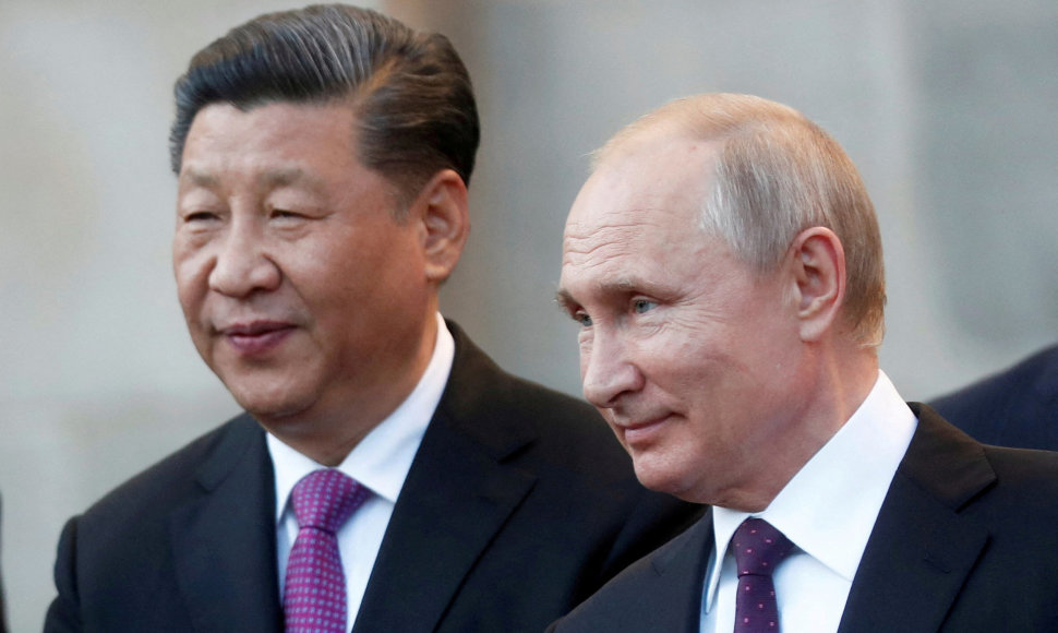 Kinijos prezidentas Xi Jinpingas ir Rusijos lyderis Vladimiras Putinas