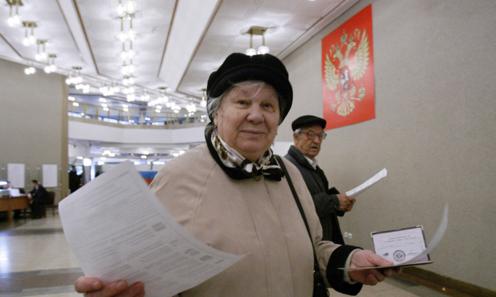 23 proc. rusų yra pasiruošę parduoti savo balsą per artėjančius Valstybės Dūmos rinkimus
