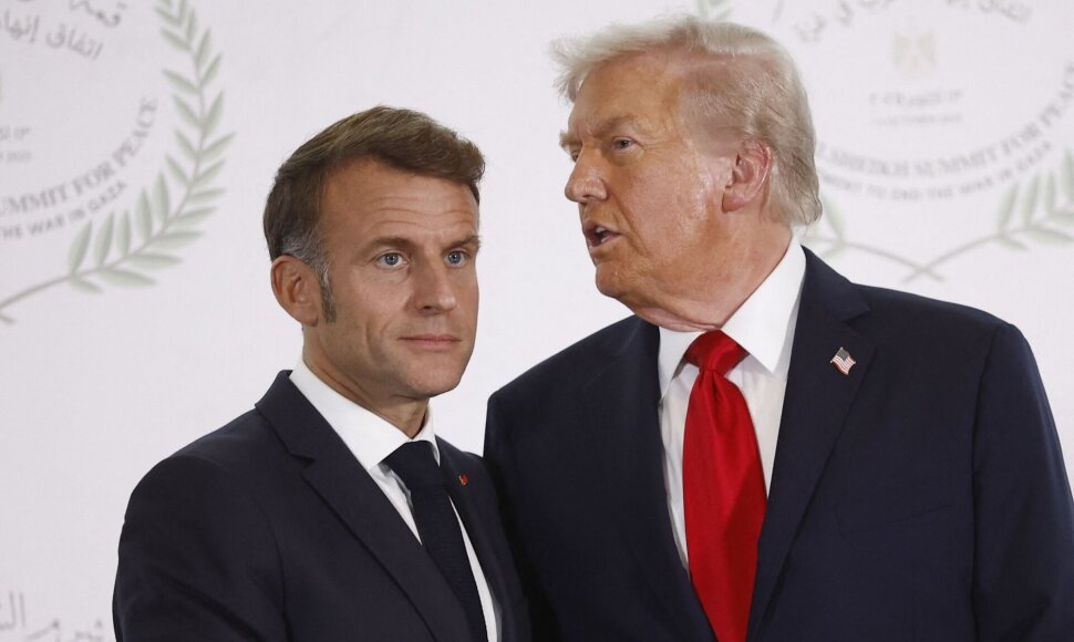 E. Macronas ir D. Trumpas / YOAN VALAT / AFP