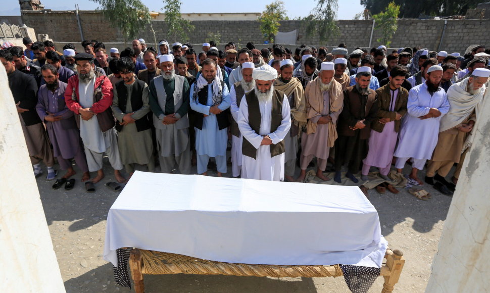 Afganistaną sukrėtė trijų žiniasklaidos darbuotojų moterų nužudymas