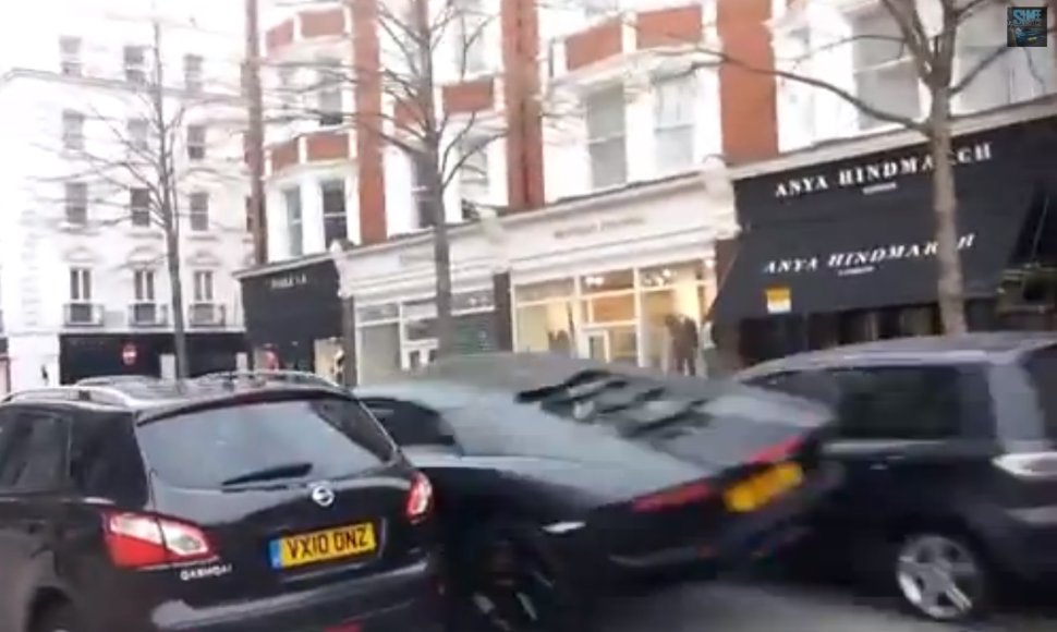 „Lamborghini“ avarija Londone