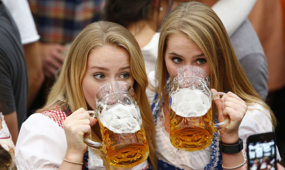 Miunchene prasidėjo kasmetinis alaus festivalis „Oktoberfest“