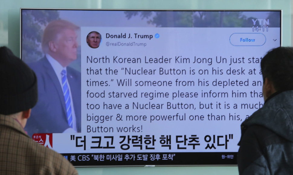D.Trumpas diplomatiją vykdo tinkle „Twitter“