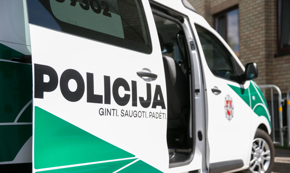 Policijos ekspertų automobilis