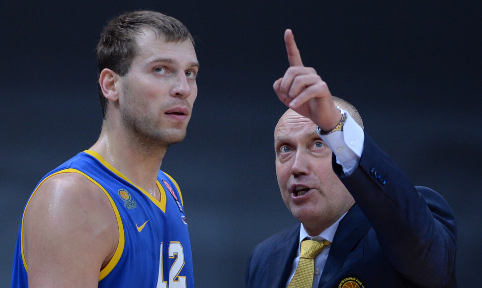 Sergejus Monia ir Rimas Kurtinaitis