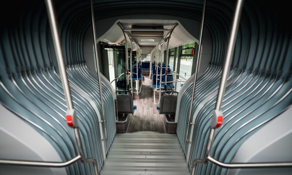 Naujasis 18 metrų ilgio &bdquo;MAN Lion&lsquo;s City&ldquo; hibridinis autobusas