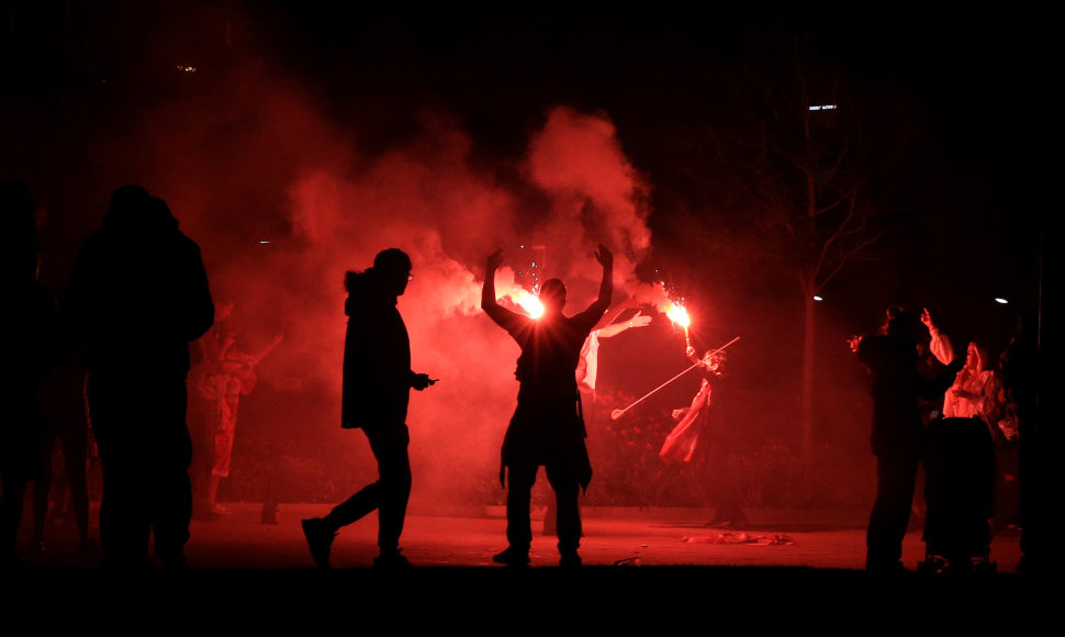 „Liverpool“ sirgaliai šalia stadiono