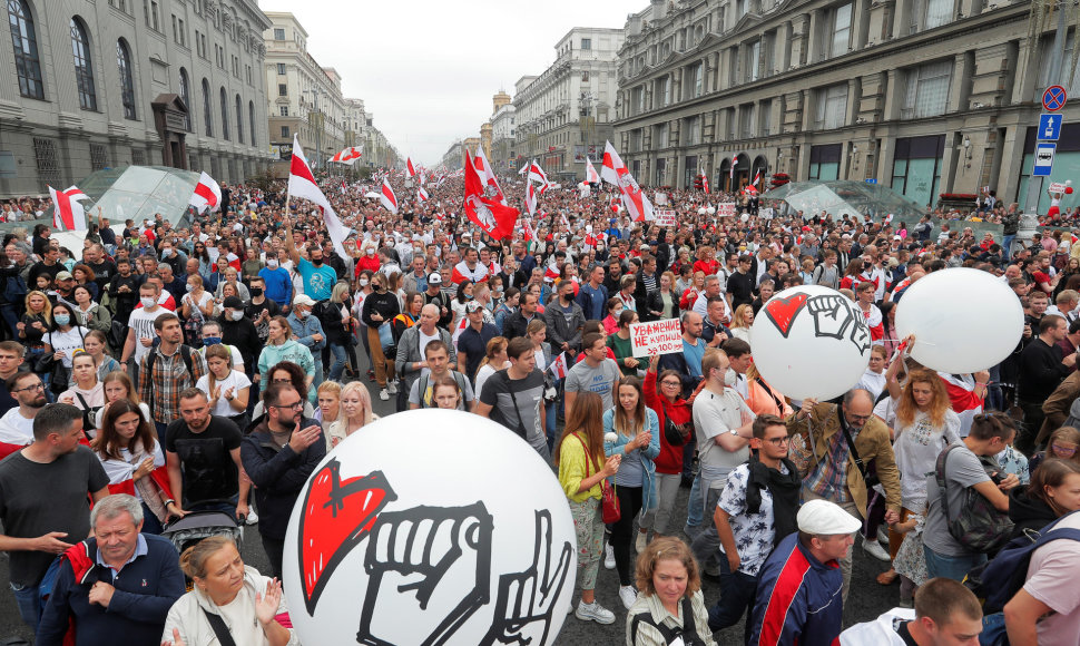 Protestuotojai Minske