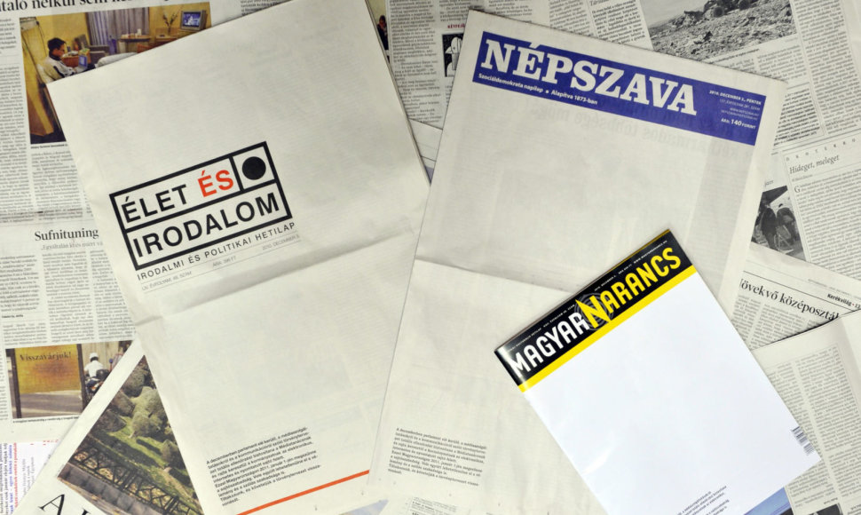 Protestuojantys vengrų laikraščiai