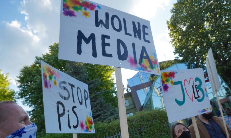 Mitingas už laisvą žiniasklaidą Lenkijoje