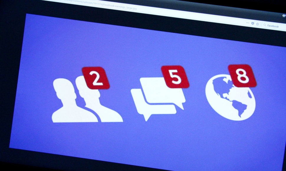 Toks vaizdas „Facebook“ tinkle skatina į rankas griebti telefoną ir pasinerti į virtualų pasaulį