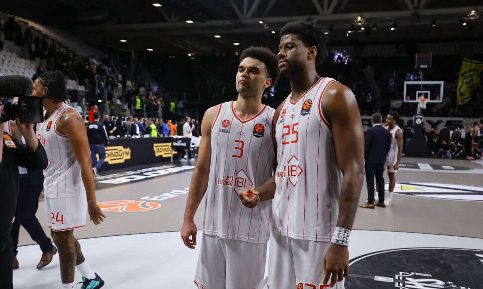Elijah Bryantas ir Danas Oturu