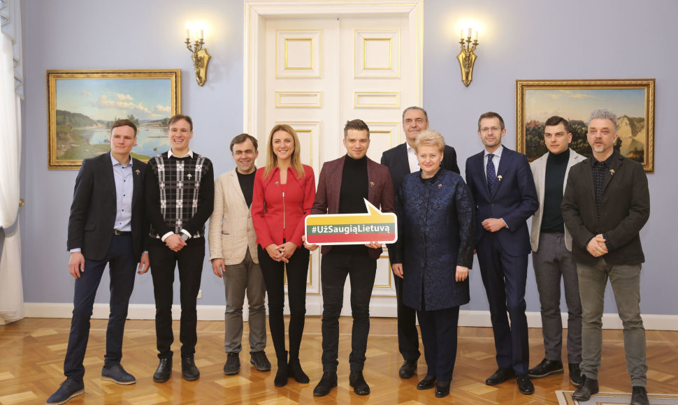 Prezidentė Dalia Grybauskaitė susitiko su nacionalinės socialinio saugumo kampanijos „Už saugią Lietuvą“ ambasadoriais