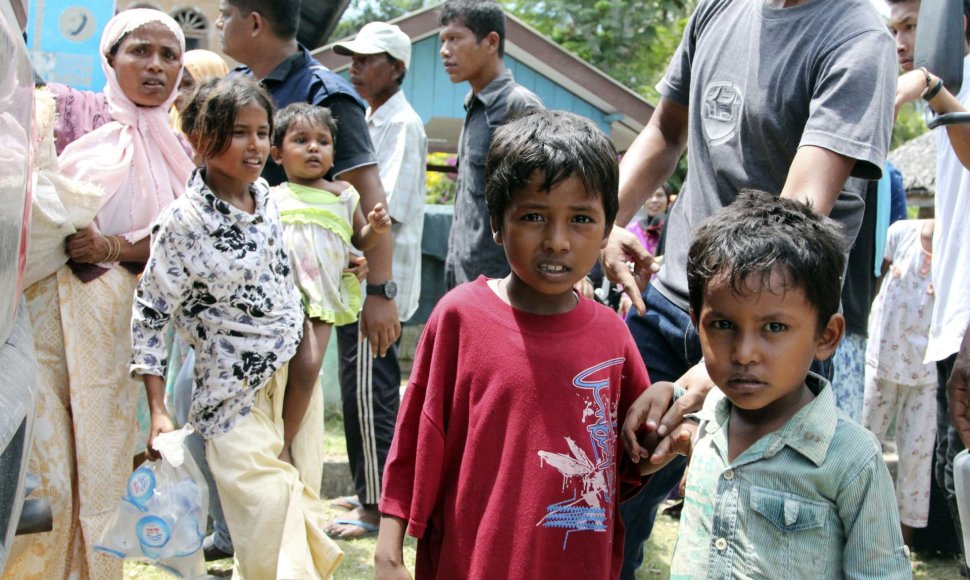 Nelegalūs imigrantai iš Bangladešo ir Mianmaro