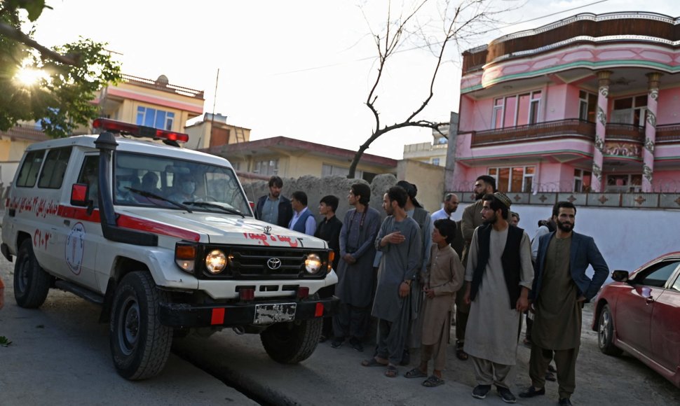 Kabule per sprogimą mečetėje žuvo iki 10 žmonių