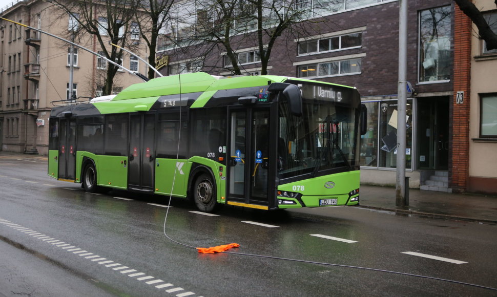 Kęstučio gatvėje troleibusų elektros linijos gedimas