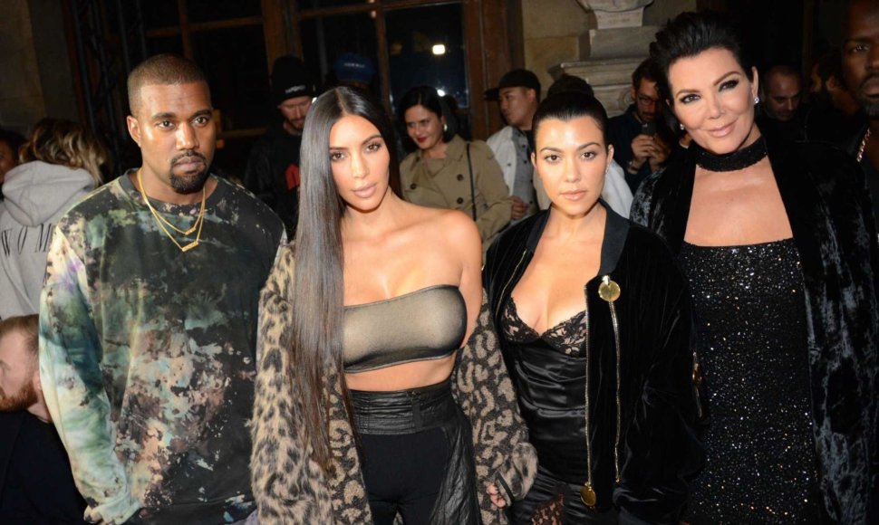 Kanye Westas, Kim Kardashian, Kourtney Kardashian ir Kris Jenner