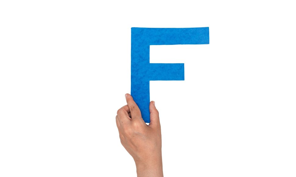 F raidė