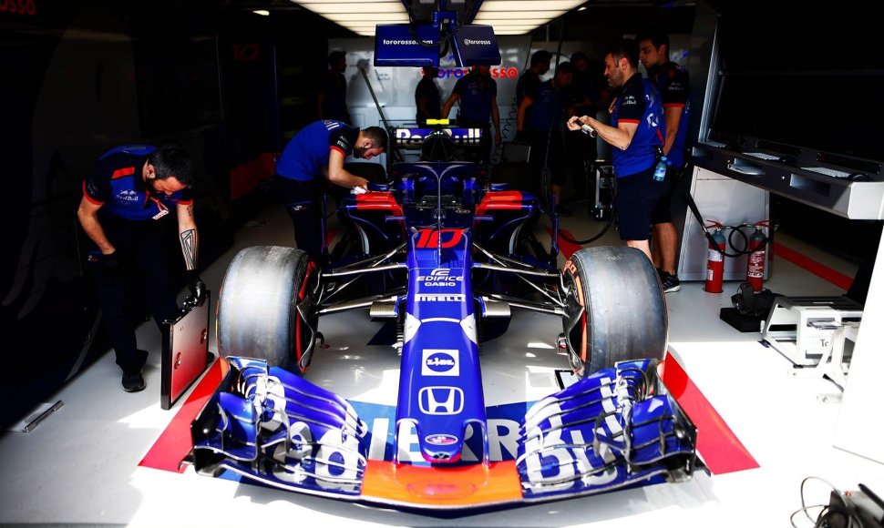„Honda“ pasirašė sutartį su „Red Bull Racing“ – tieks F1 galios agregatus
