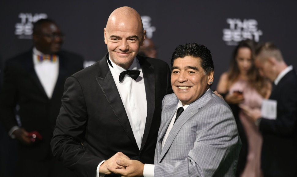 Gianni Infantino ir legendinis Diego Maradona