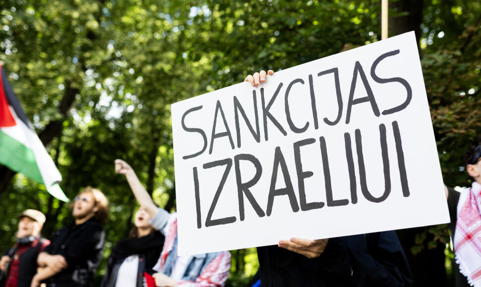 Mitingas prie&scaron; Izraelio užsienio reikalų ministro vizitą Lietuvoje