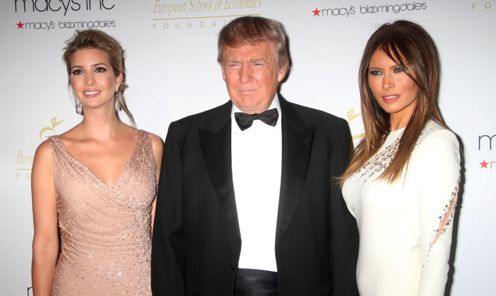 Ivanka Trump, Donaldas Trumpas ir Melania Trump (2012 m.)