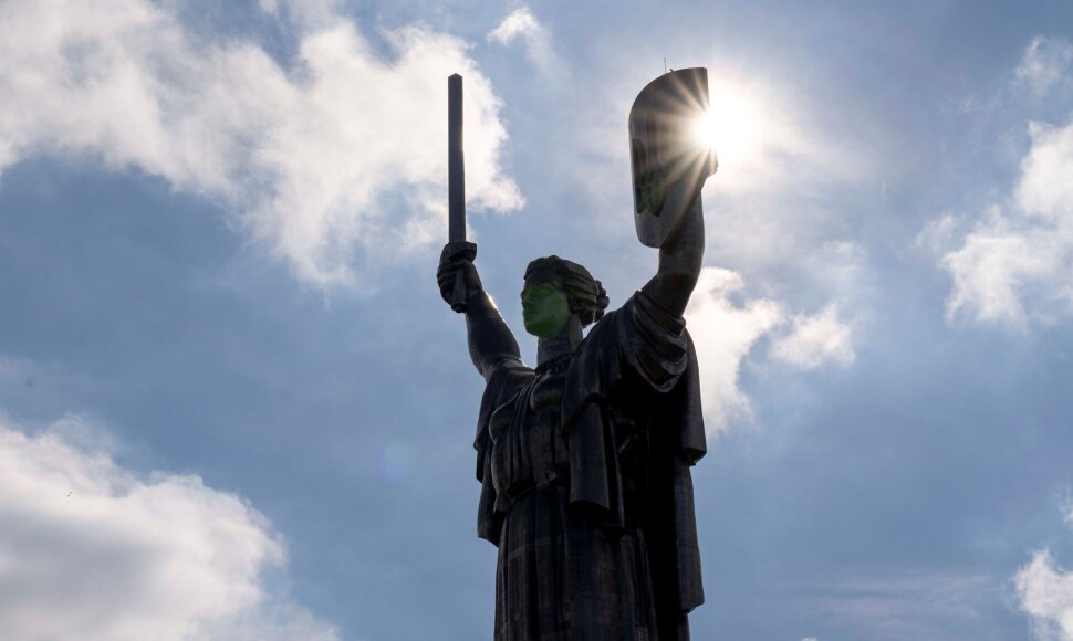 „Motinos Tėvynės“ monumentas Kyjive