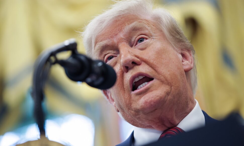 D. Trumpas / Samuel Corum - Pool via CNP / picture alliance / Consolidated News Photos