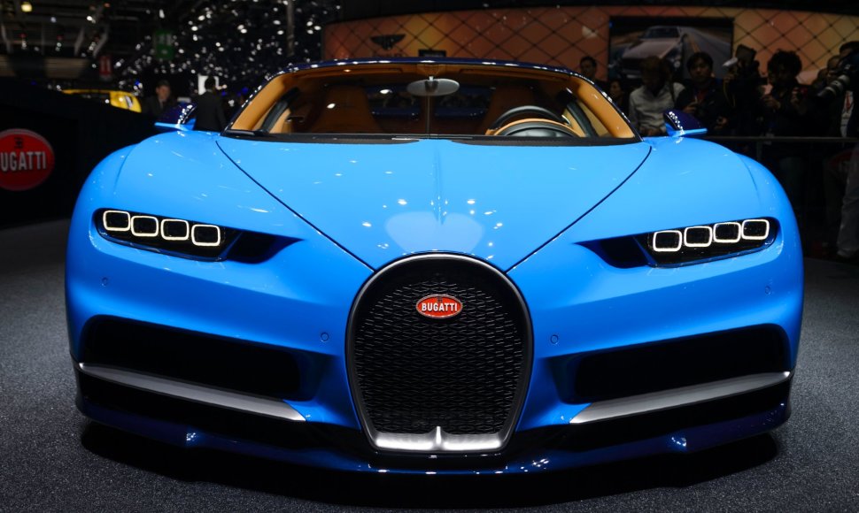 „Bugatti Chiron“ Ženevoje
