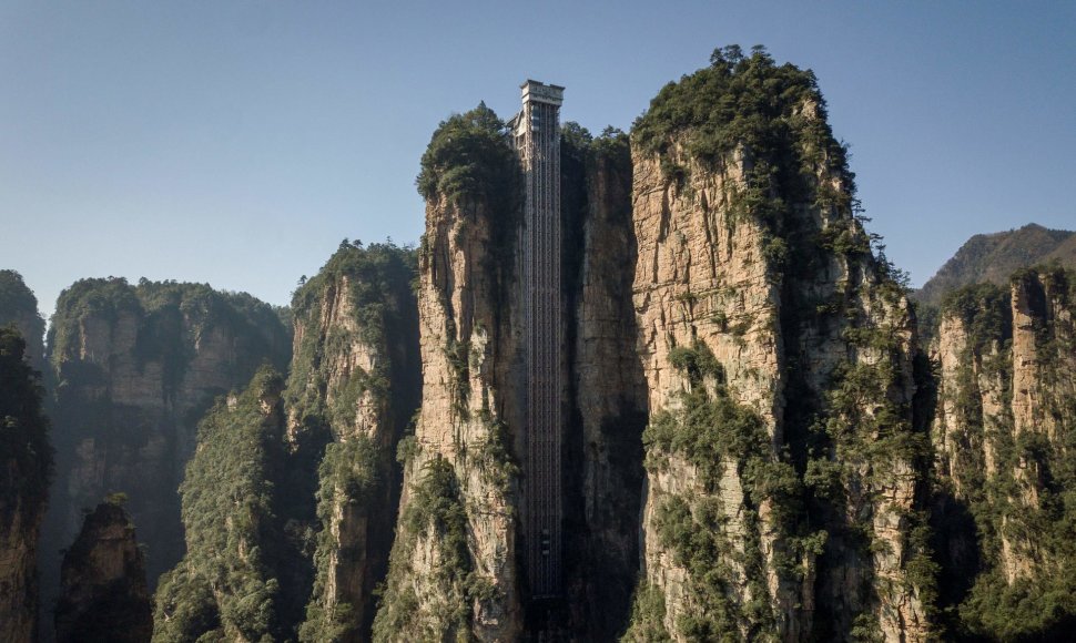 „Bailong“ liftai Kinijoje