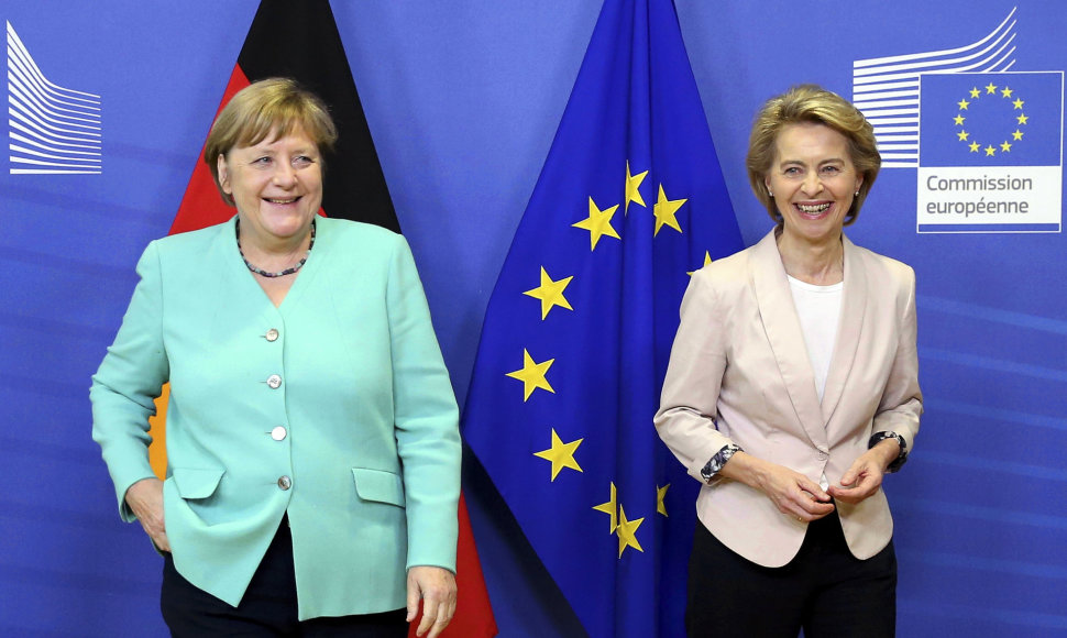 Angela Merkel ir Ursula von der Leyen