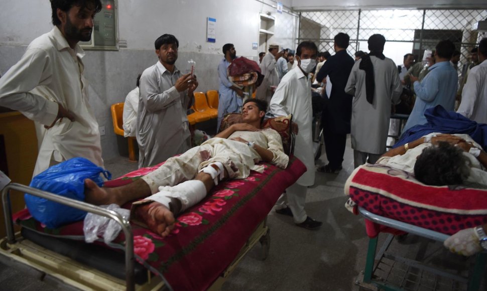Sužeistieji per išpuolius Pakistane