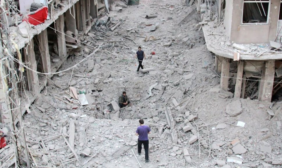 Nesaugių skeveldrinių bombų naudojamų Sirijos konflikto metu padariniai
