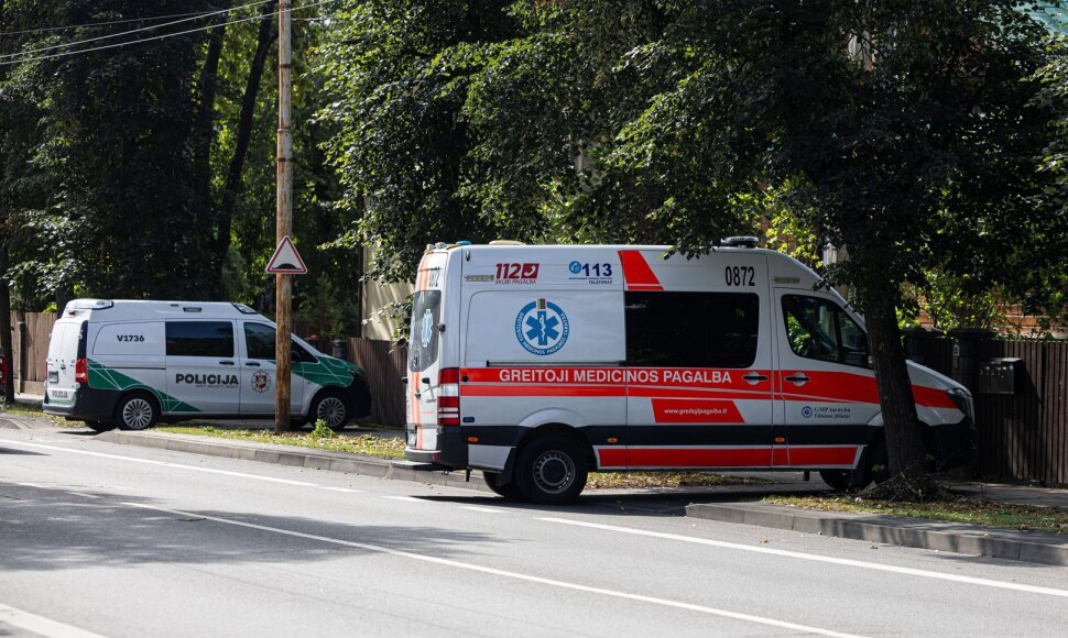 Policija ir greitoji pagalba Žvėryne, Kęstučio gatvėje