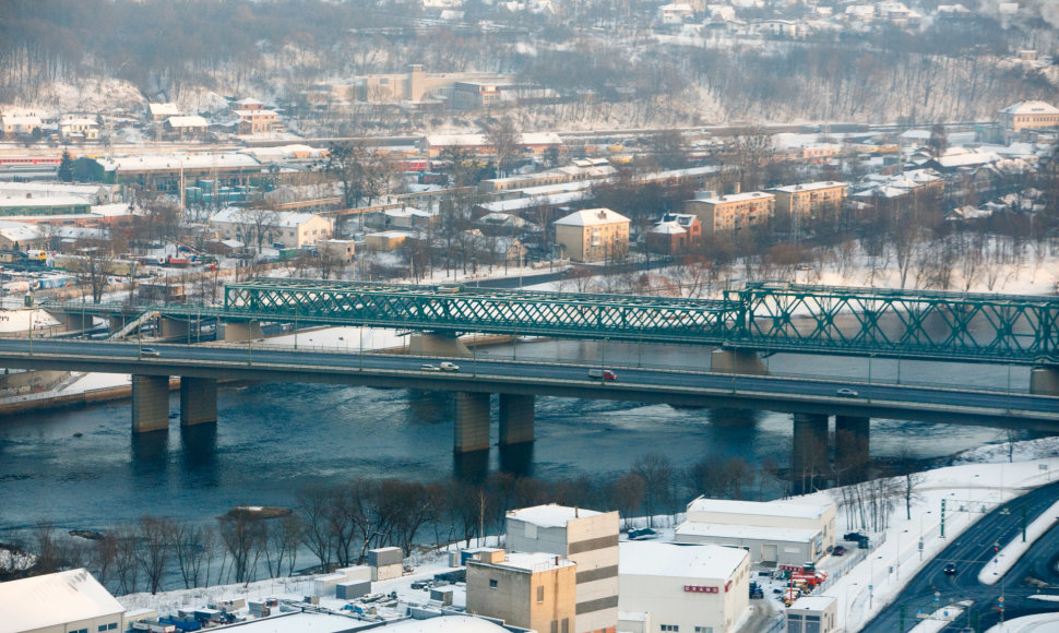 Kaunas ir jo apylinkės pro sraigtasparnio langą