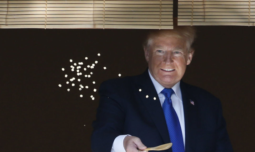 Donaldo Trumpo vizitas Japonijoje