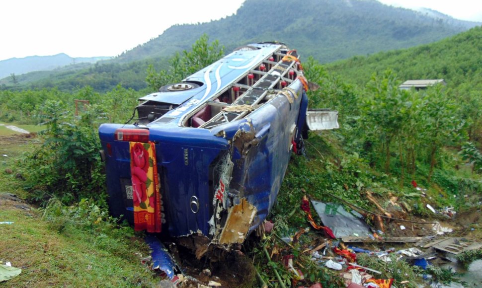 Per autobuso avariją Vietname žuvo norvegų pora