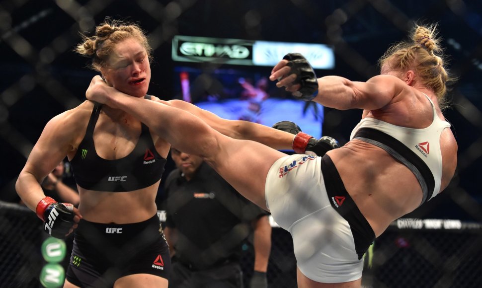 Ronda Rousey – Holly Holm