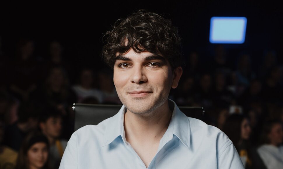 Rokas Yan
