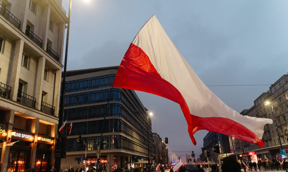 Lenkijos vėliava / Marek Antoni Iwanczuk / ZUMAPRESS.com