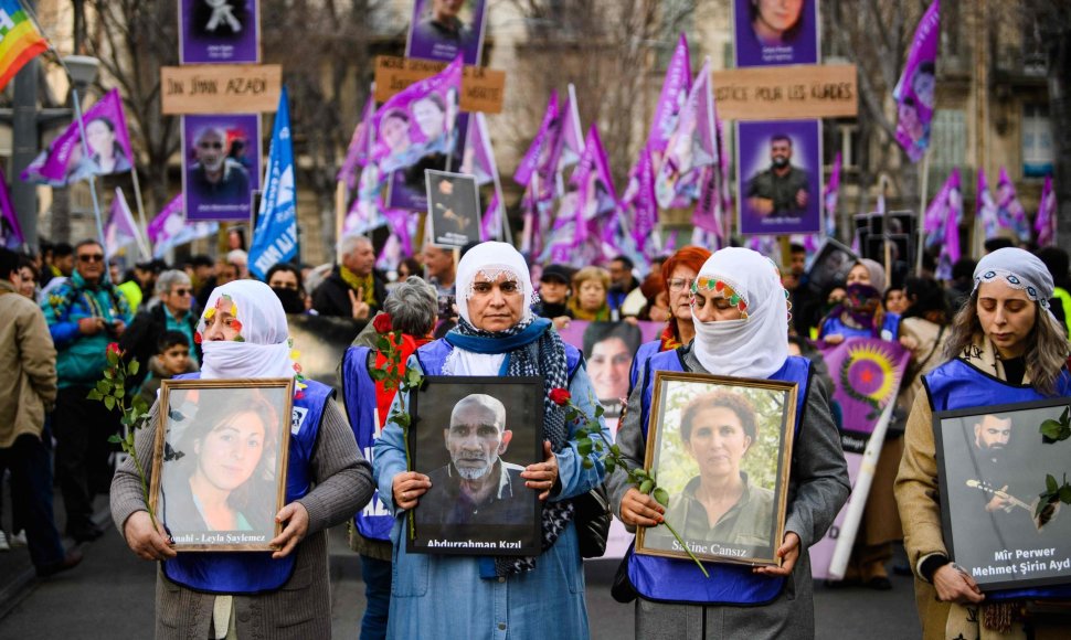 Kurdų demonstracija Paryžiuje